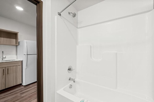 WoodSpring Suites Columbia - Irmo image 29