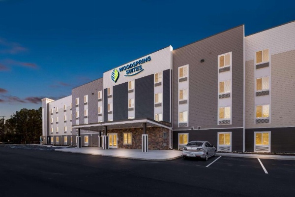 WoodSpring Suites Columbia - Irmo image 5